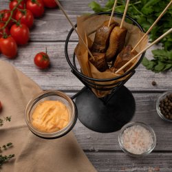 Язык гриль на шпажках