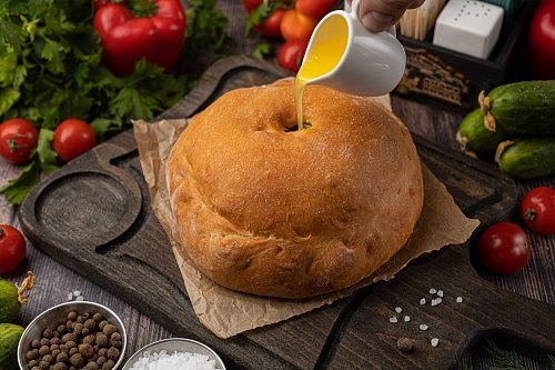 Кулебяка по-чеховски с мясом дичи и блинами